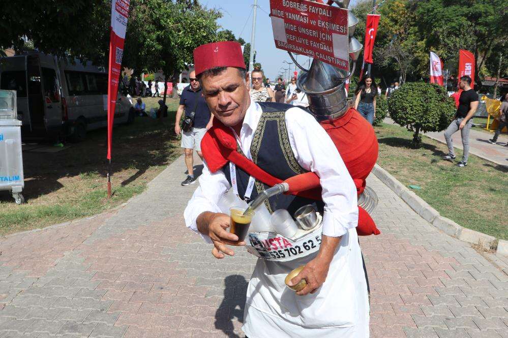 Adana Lezzet Festivali'ne Konyalı akını! Her yıl gidiyor, birini bile kaçırmamış 10